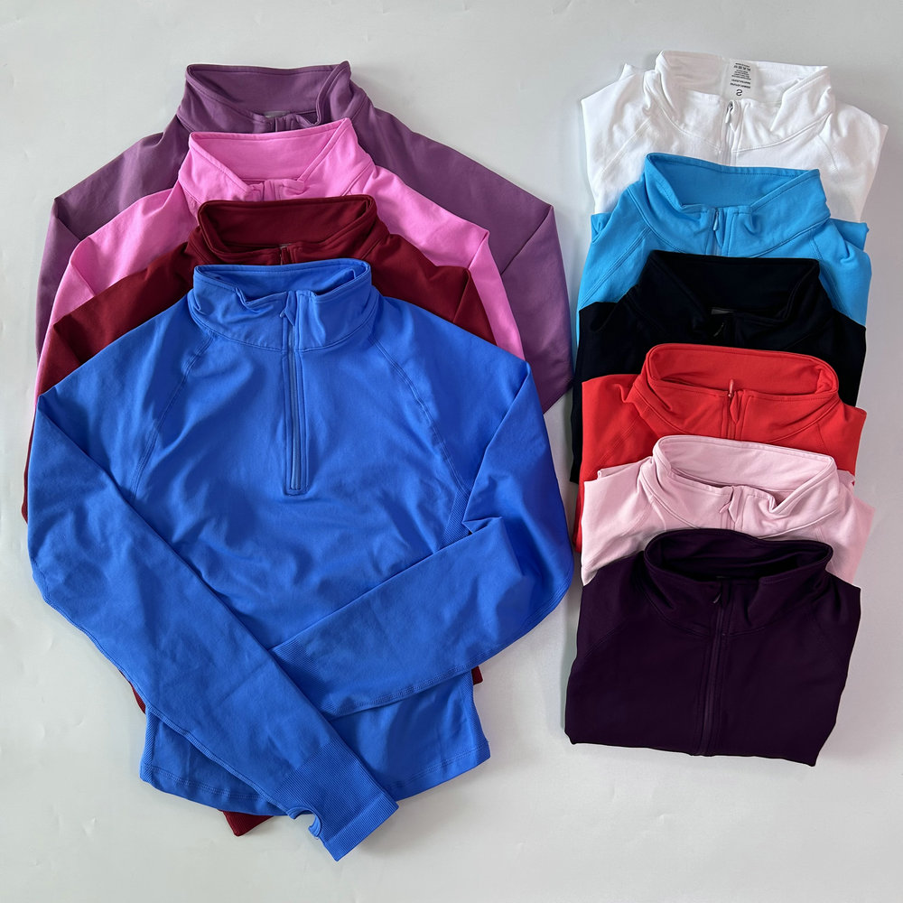 No Logo Yoga Jacket With Half  - огляд і ціна Fitness & Nutrition Lab Zapopan